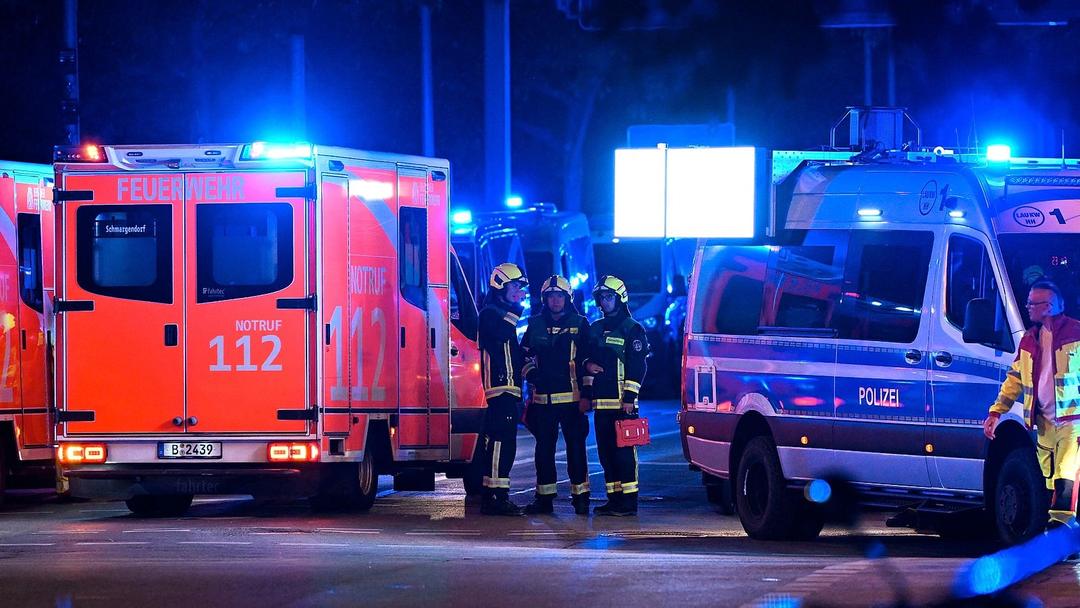 1 Dead, 29 Injured as Van Rams Berlin Pride Crowd