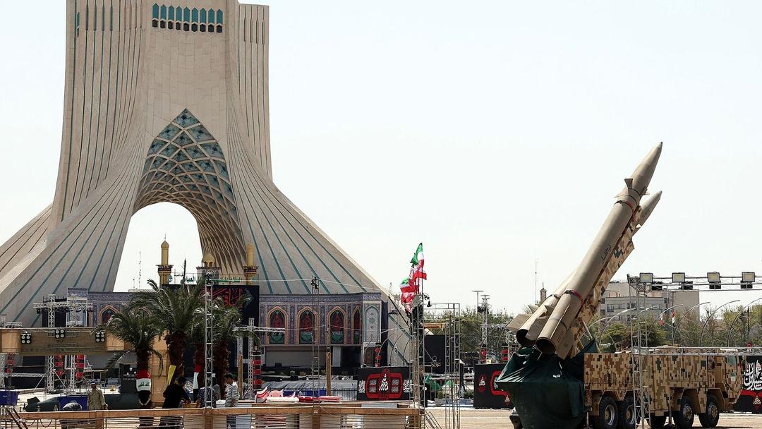 Ukraine Strikes Iranian Vessel as US, Iran Pause Attacks