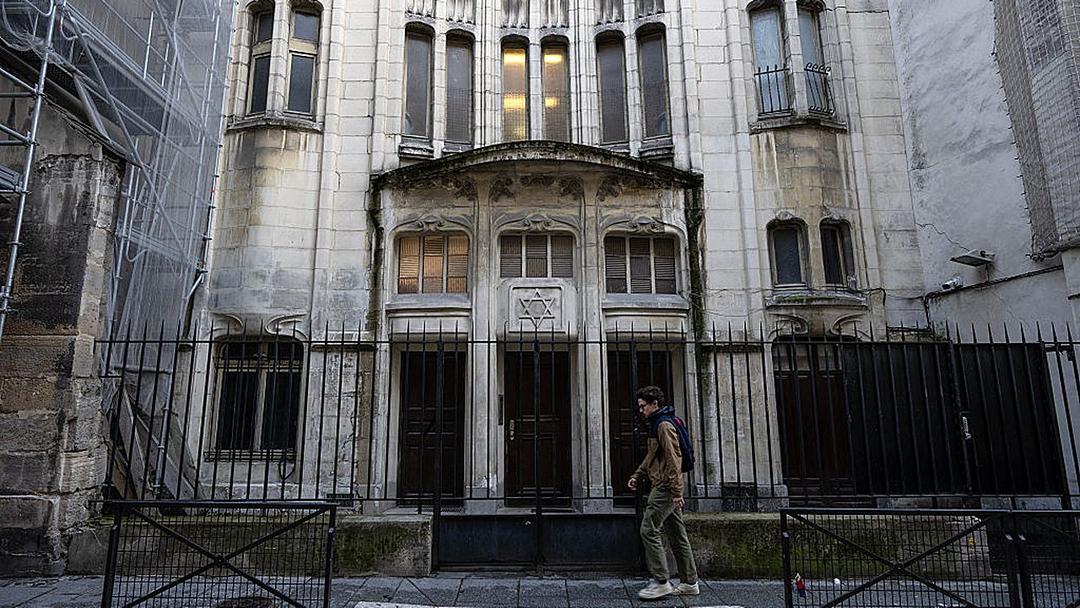 France Detains Six Over Alleged Synagogue Targeting Plot