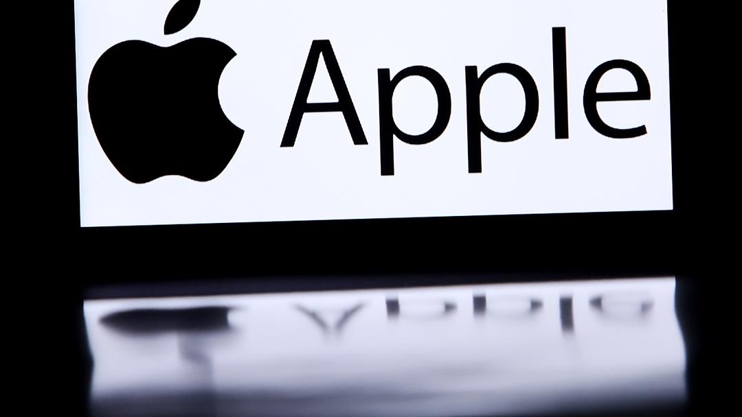 Apple Revenue Forecast Disappoints on Supply-Chain Headwinds
