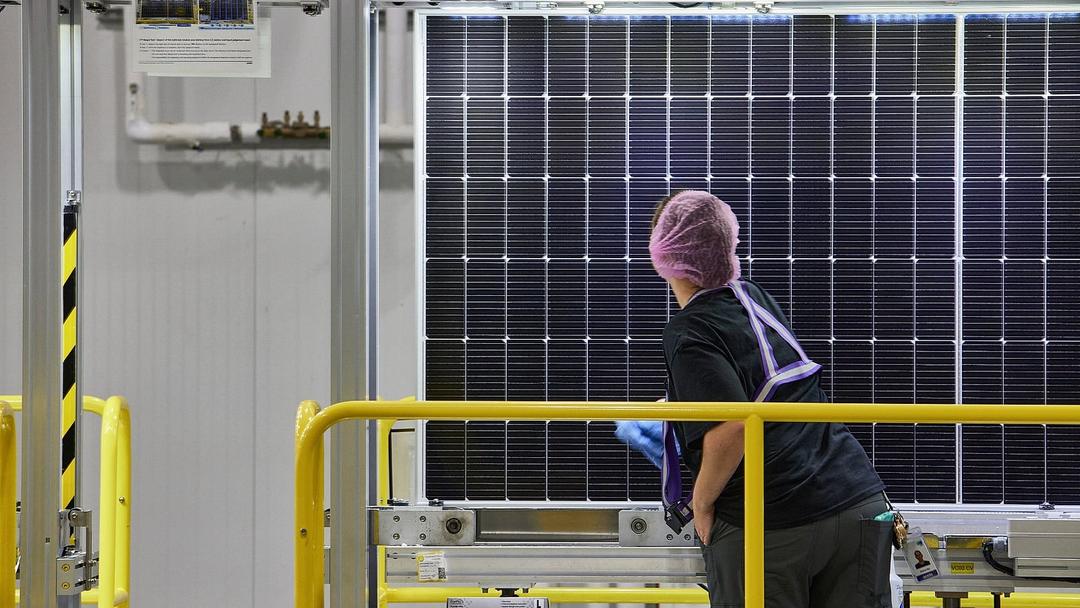Trump Hits Solar Imports With 15% Polysilicon Tariff