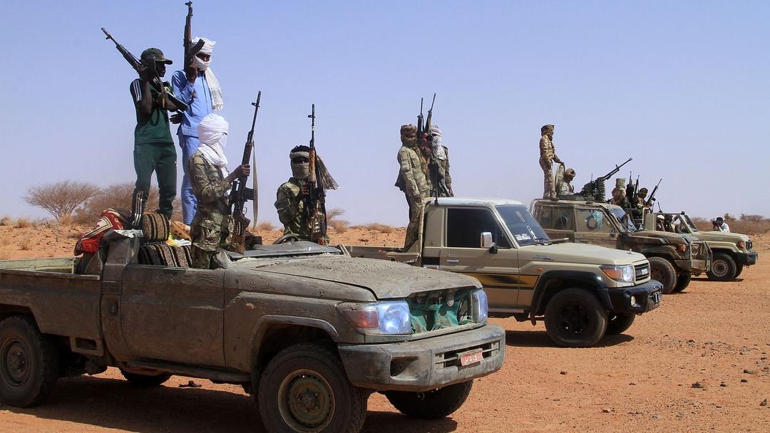 300+ RSF Fighters Defect to Sudan's Army