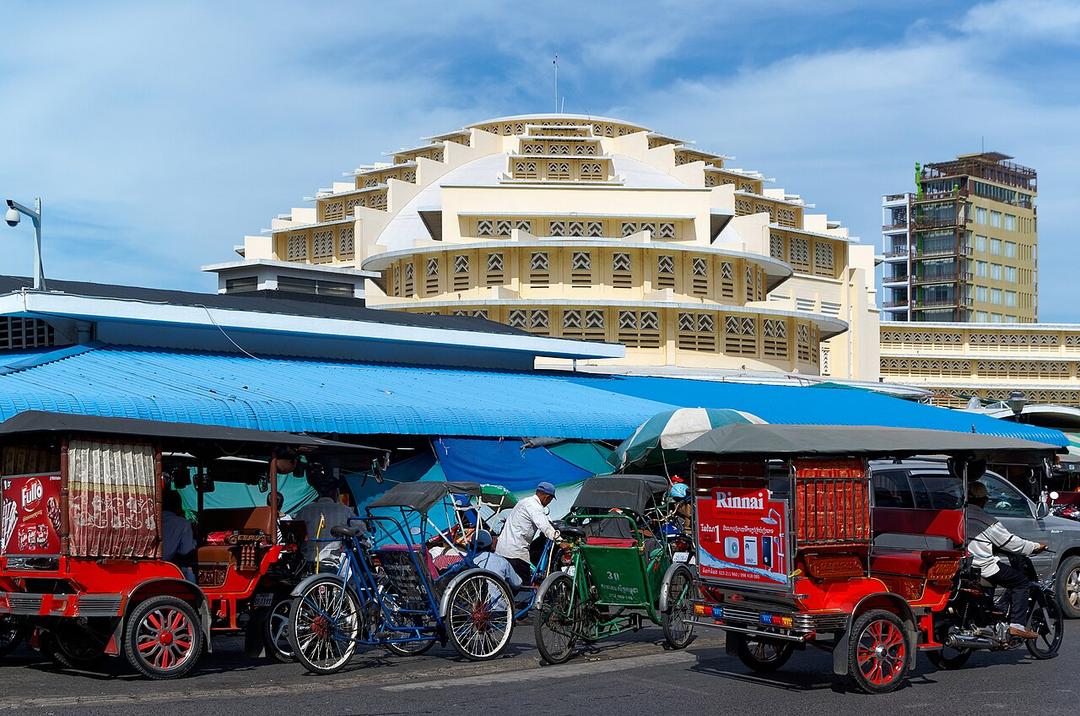 Cambodia: Mass Trial of Opposition Members Charged with Treason
