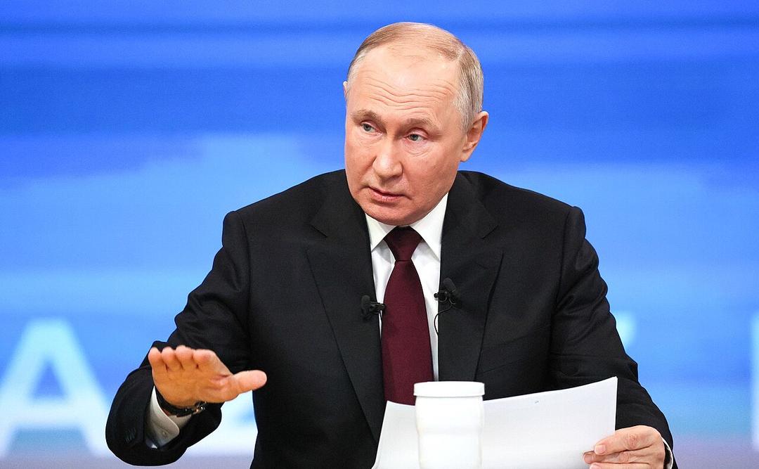 Putin Holds Annual Press Conference as Re-Election Bid Begins