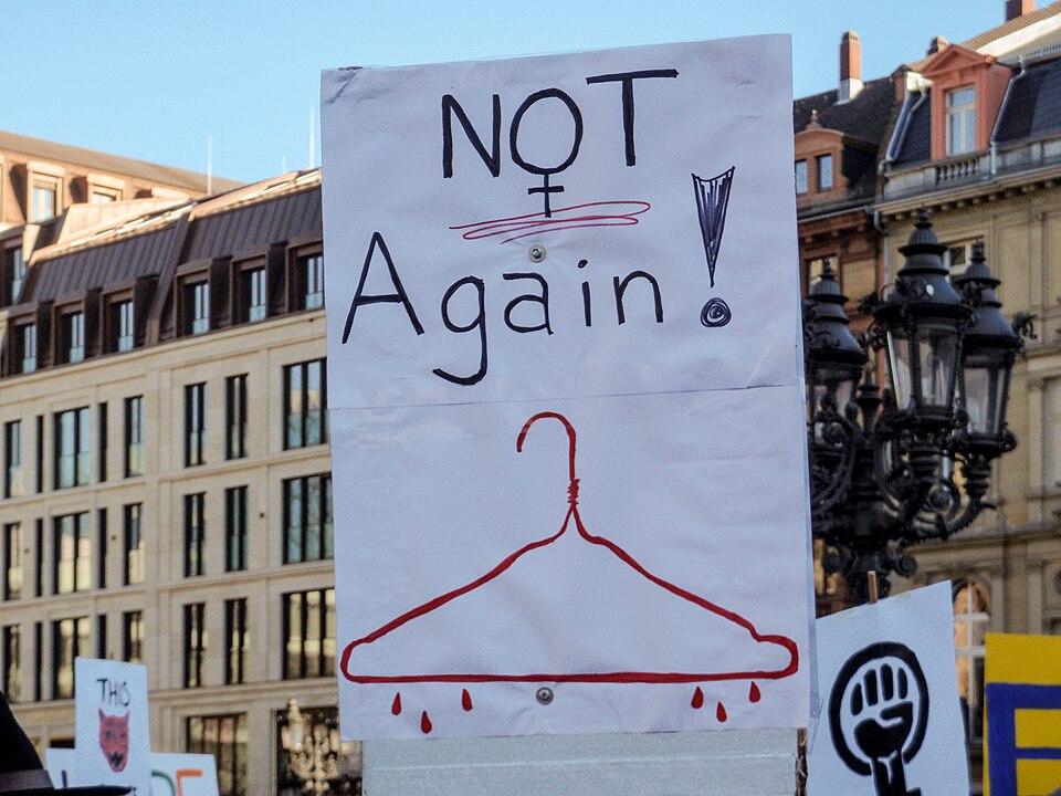 Commission: Germany Should Legalize Abortion Up to 12 Weeks