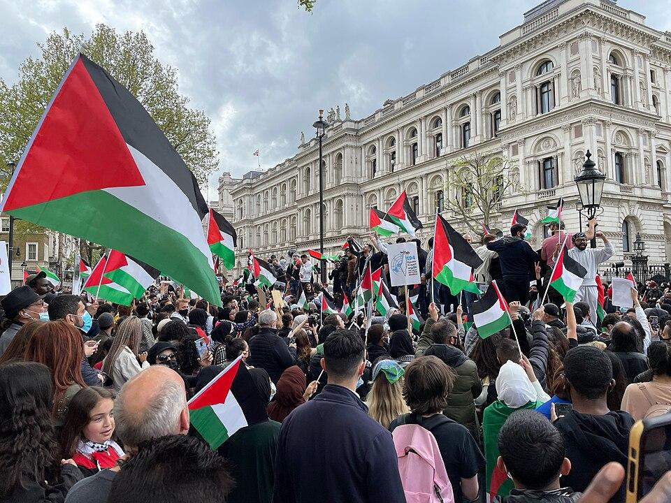 UK Grants Asylum to Palestinian Citizen of Israel