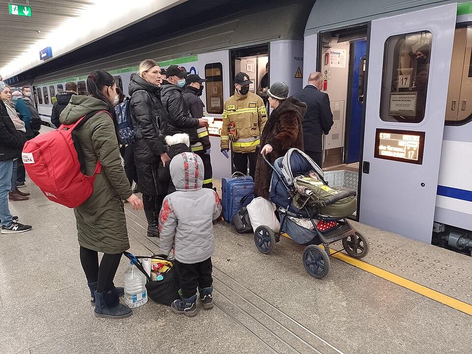 UK Govt Faces Criticism Over Visa Process for Ukrainian Refugees