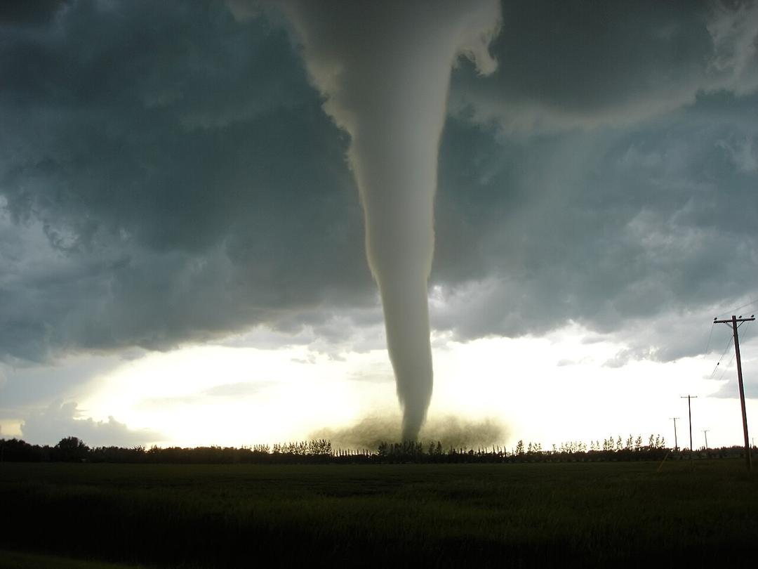China: 10 Killed in Tornado, Further Bad Weather Expected