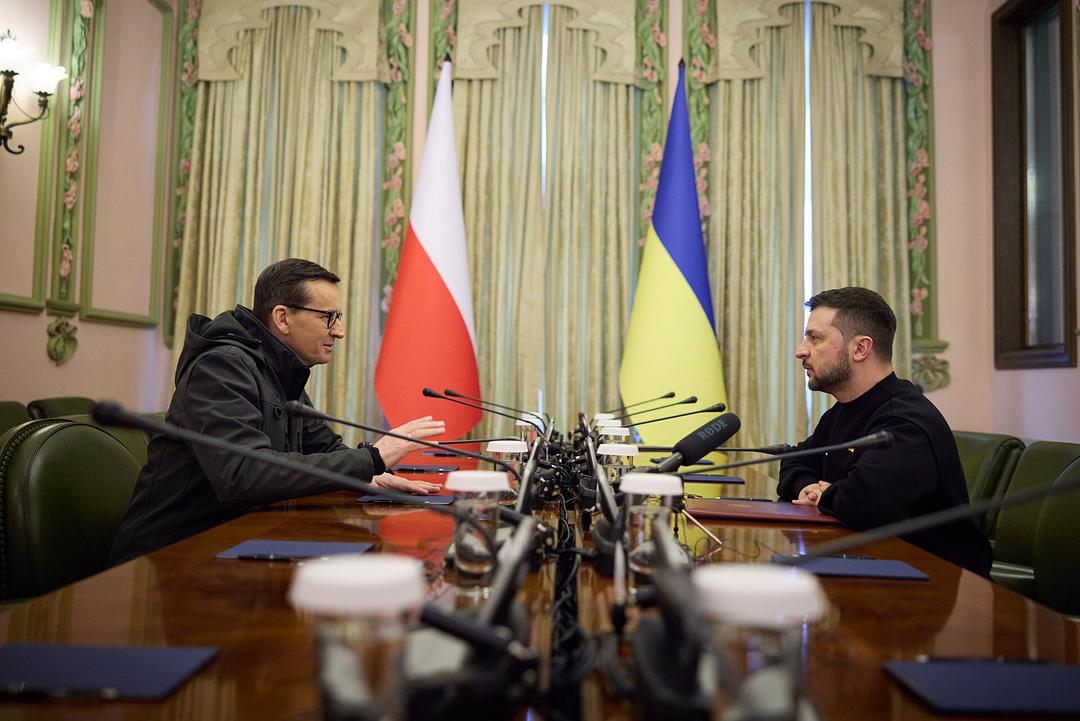 Poland to Stop Supplying Ukraine with Weapons Amid Grain Row