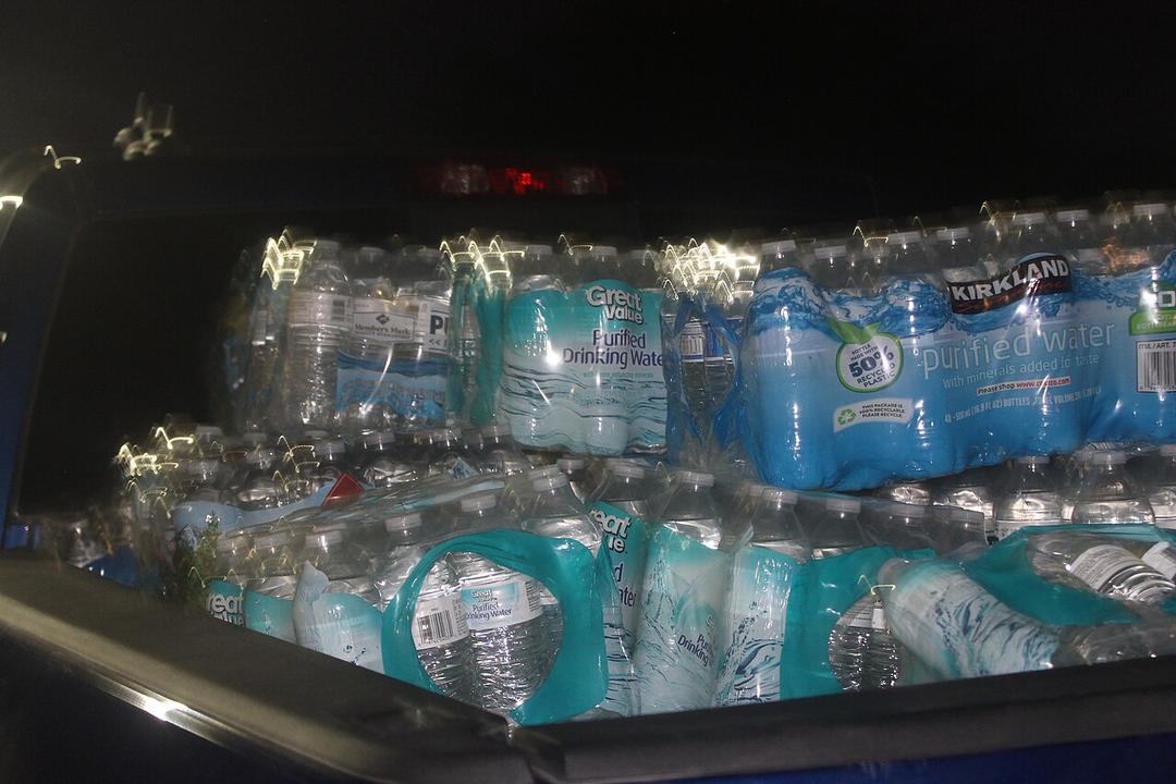 Mass. Gov. Bans State Agencies From Buying Plastic Bottles