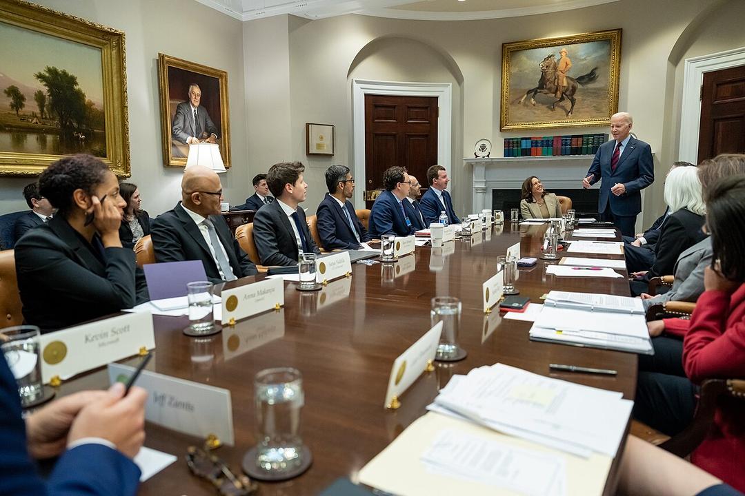 Tech Firms Join White House's AI Pledge