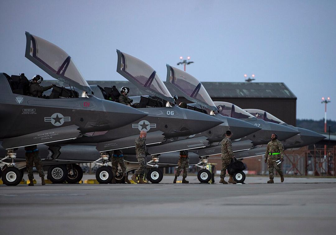 Airbase Project Hints US May Hold Nuclear Weapons on UK Soil