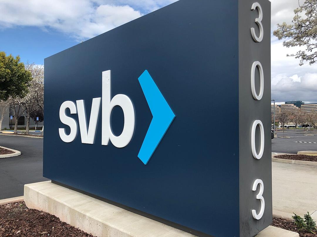 Ex-SVB Owner Sues US Banking Regulator Over Deposit Seizures