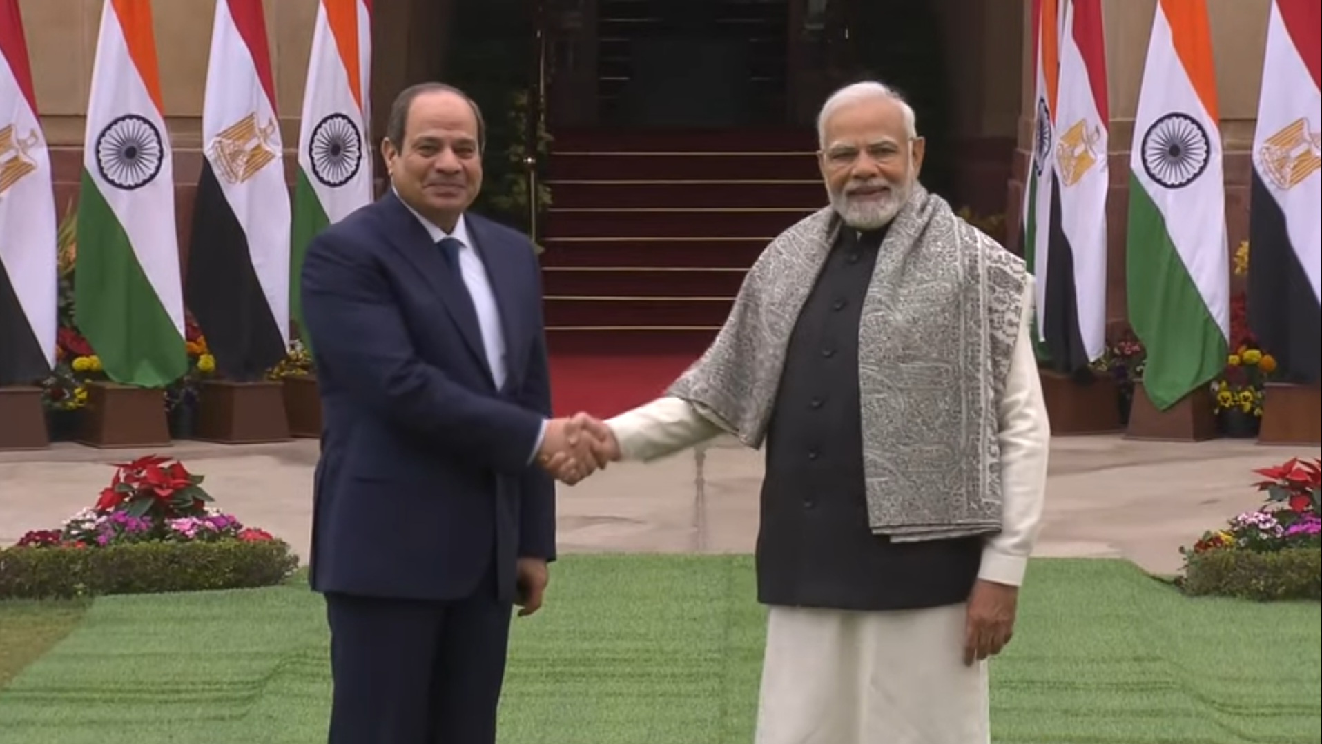 Egypt and India Bolster Ties as Modi Makes First Cairo Trip
