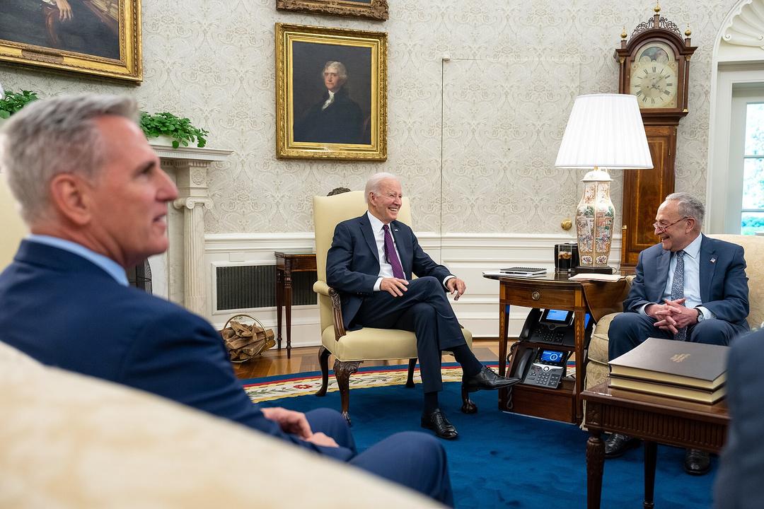Biden, McCarthy Draw Closer to Debt Ceiling Deal