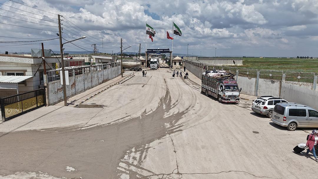 Turkey Shuts Syria Border Amid Ongoing Violence