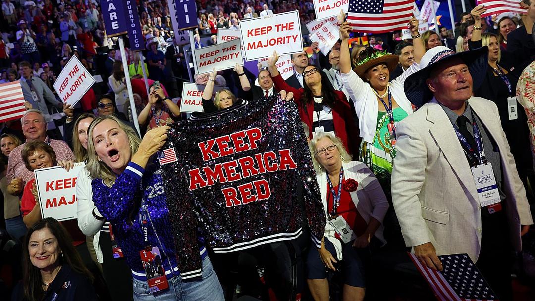 Trump Pledges $5K to Each Voter if GOP Keeps Congress