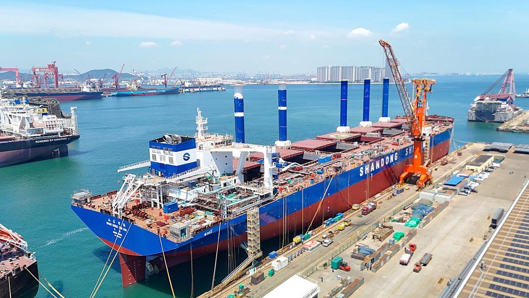 China: 25 Dead in Qingdao Cargo Ship Fire