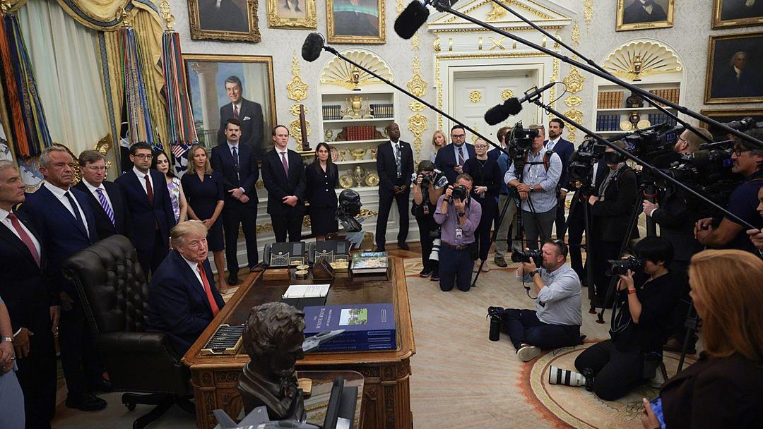 TV Networks Halt Trump Pool Coverage Over CNN Ban