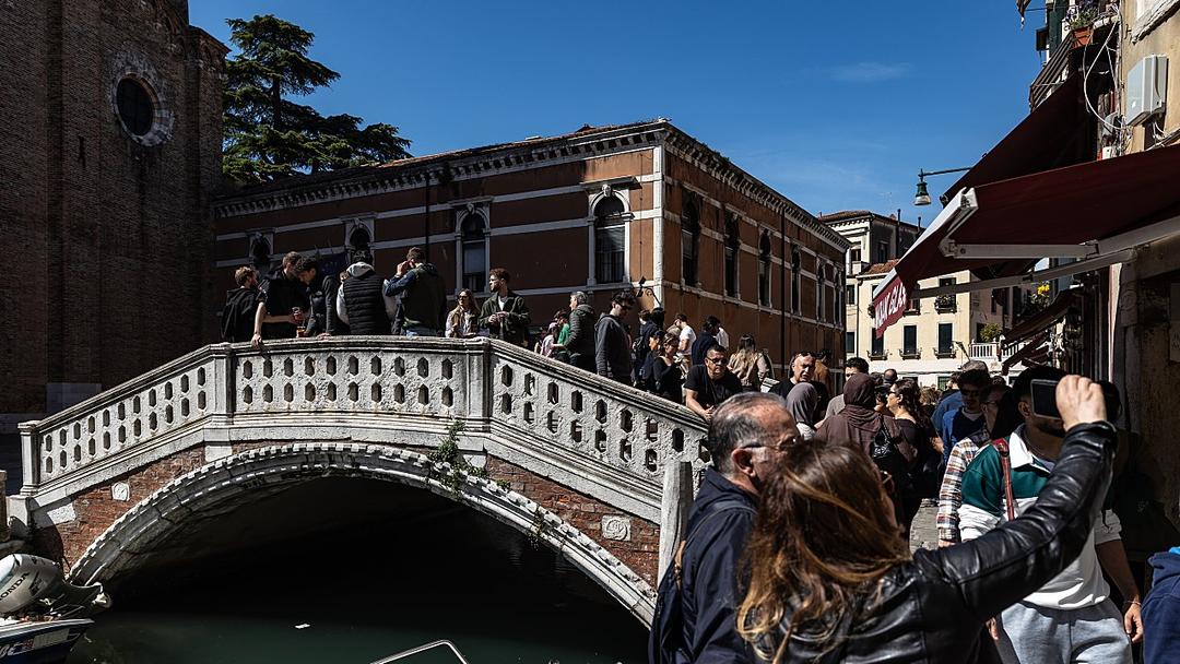 Venice Eyes 30-Euro Tourist Fee and Longer Season