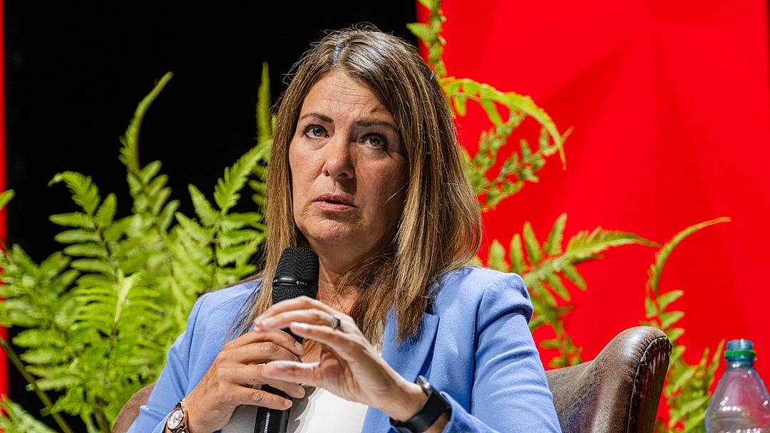 Canada: Alberta Eyes $1,900 Health Fee for Temporary Residents