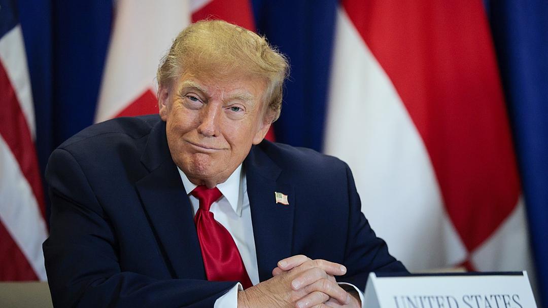 Trump Disclosure Shows 1,156 Stock Trades in July Alone