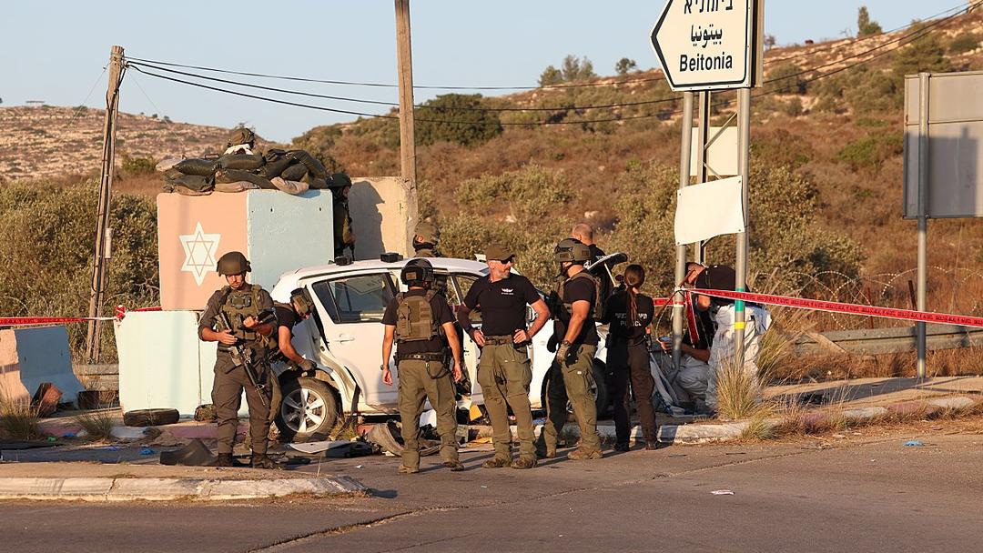 Son of Israel's Ambassador to US Seriously Injured in West Bank Ramming Attack