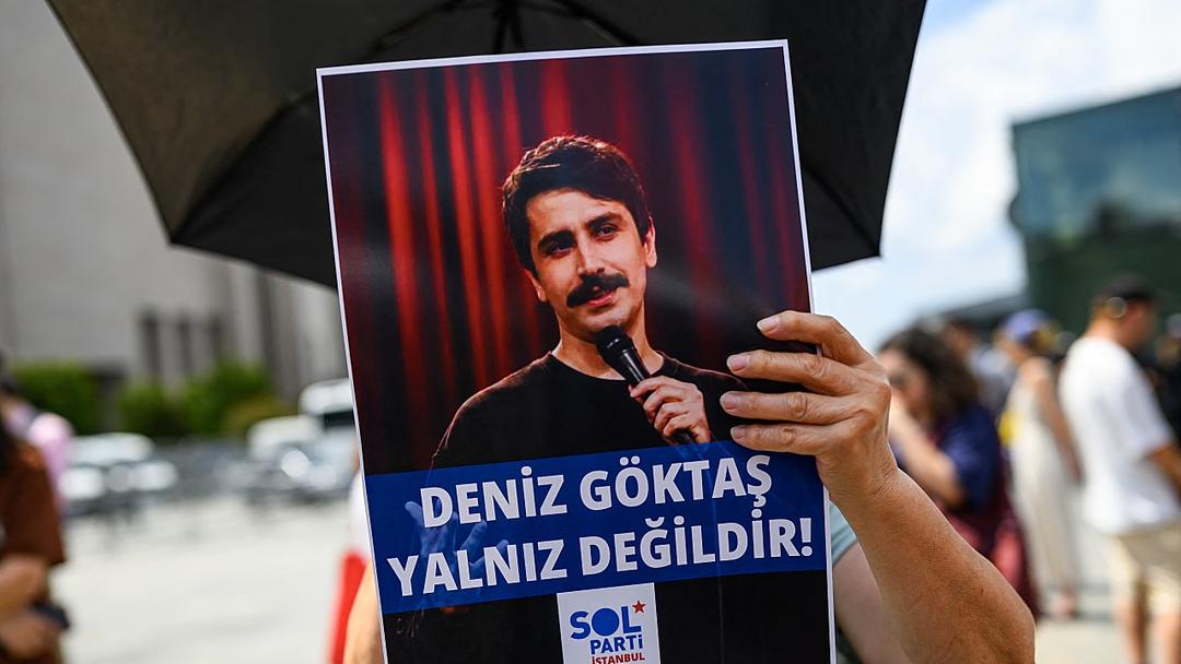 Turkish Comedian Sentenced to 19 Months for Insulting Erdoğan
