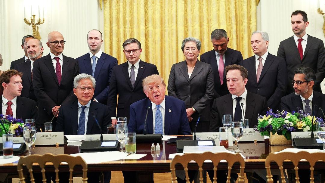 Trump Executive Order Renames 'AI' as 'Super Intelligence'
