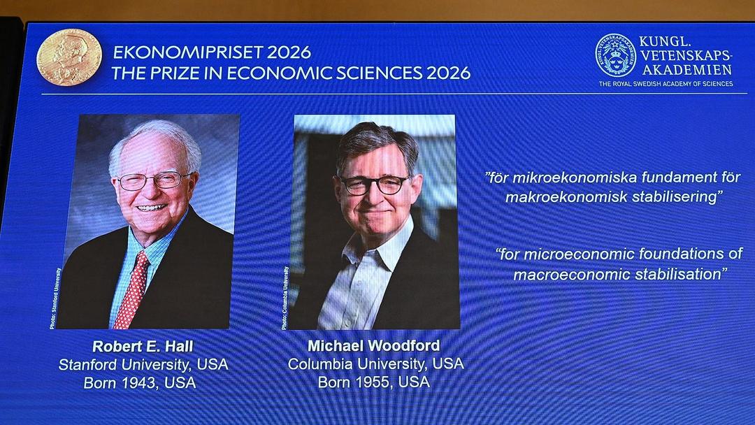 Hall, Woodford Win Nobel for Taming Economic Shocks