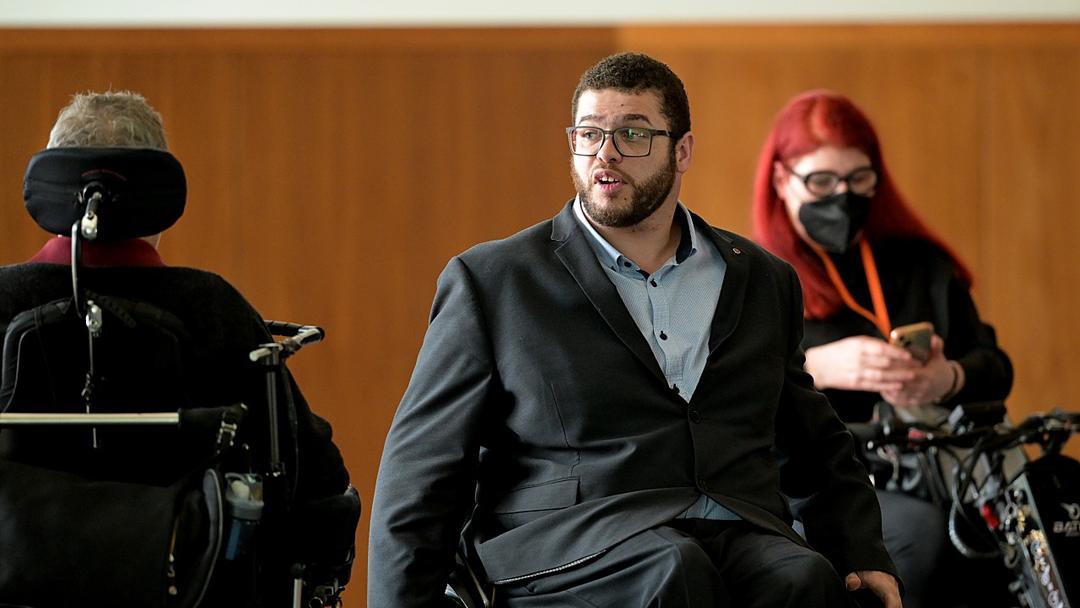 Greens Clash Over Steele-John Leave Amid Misconduct Claims