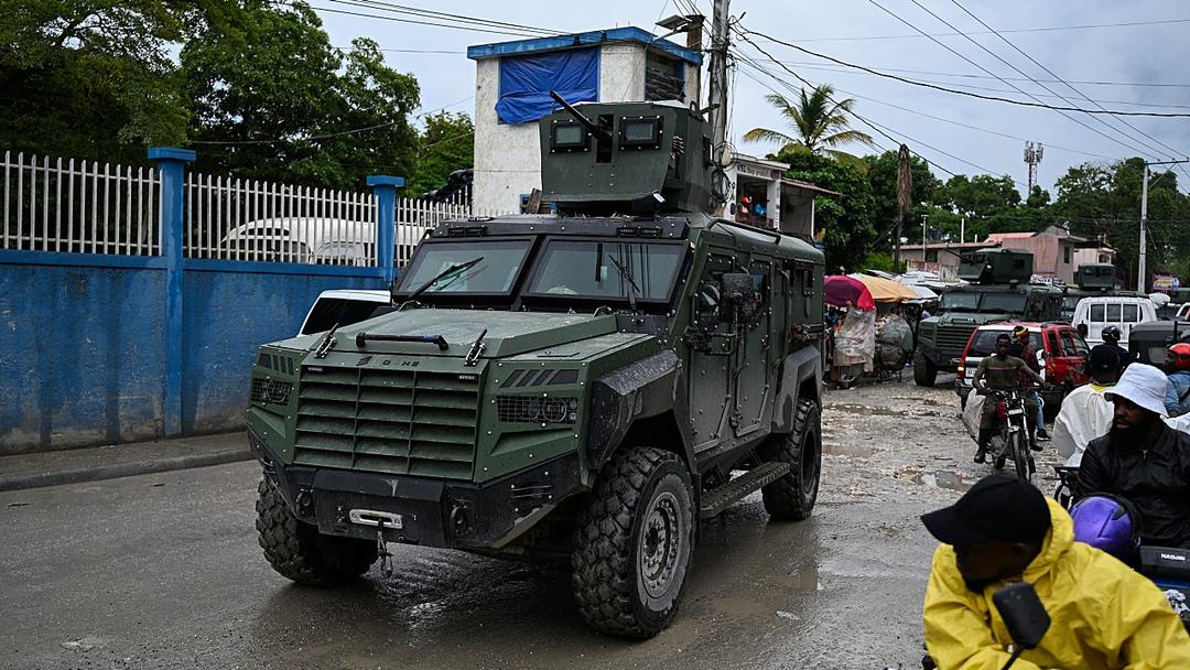 El Salvador Deploys Over 2,000 Troops to Haiti